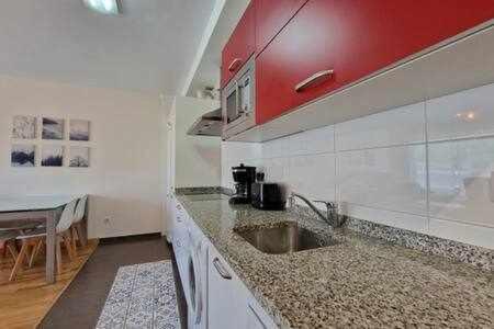 Apartamento Con Piscina Leilighet Llanes Eksteriør bilde
